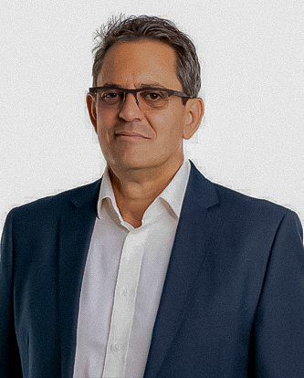 Karel Bredenkamp (C.E.O)